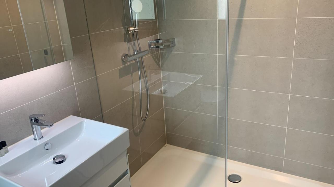 Swiss Star Zurich Oerlikon - Self Check-In Apartment Luaran gambar